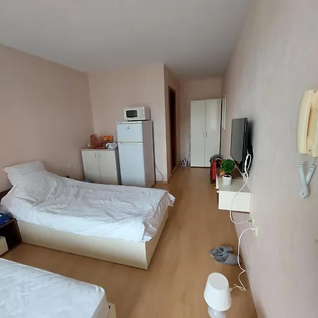 Rent By The Sea In Bulgaria, Sveti Vlas, Noks Prestige בית הארחה 4*